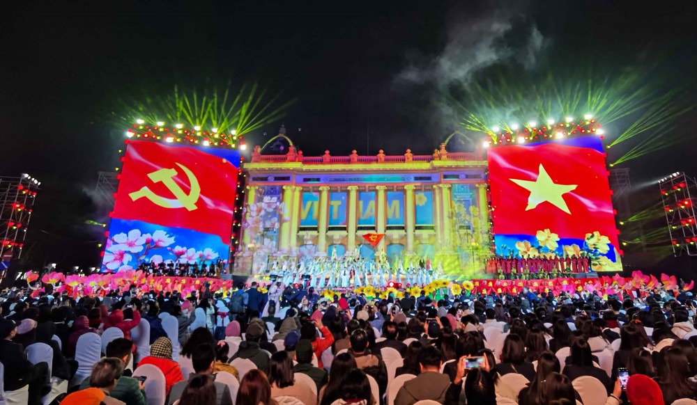 vnapotalchuongtrinhnghethuatdacbiet95nam-anhsangsoiduong7838126-1755049574934675979504.jpg