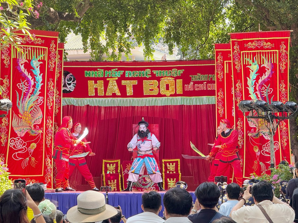 Đưa hát bội đến gần hơn với công chúng TP. Hồ Chí Minh - Ảnh 4.