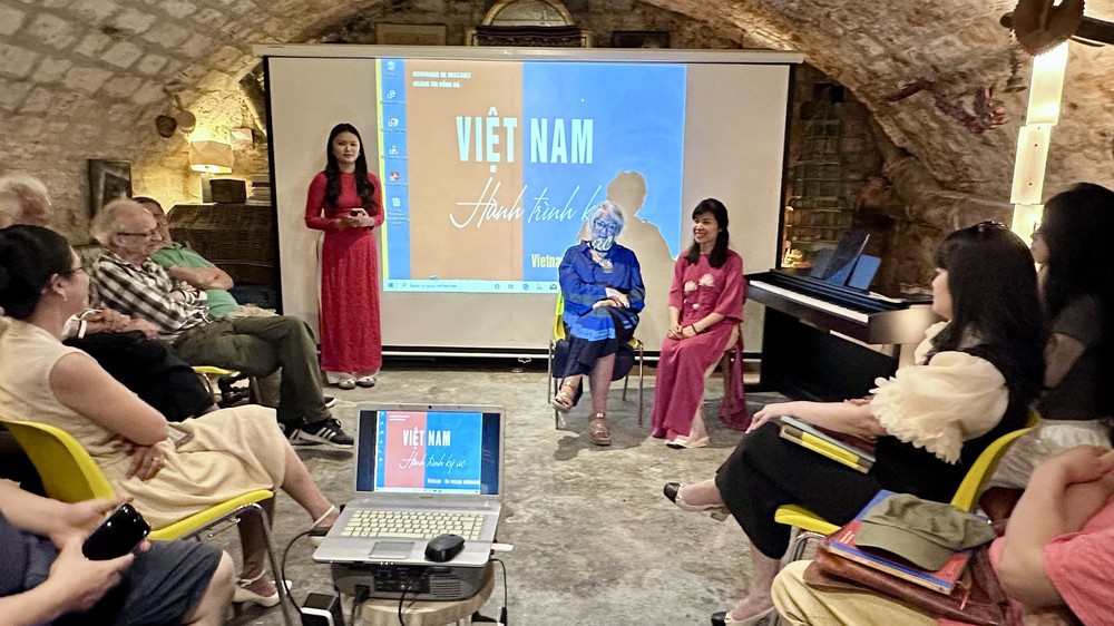 80 năm Quốc khánh: &quot;Việt Nam - Hành trình ký ức&quot; - Tác phẩm nghệ thuật kết nối hai nền văn hóa Pháp - Việt - Ảnh 1.