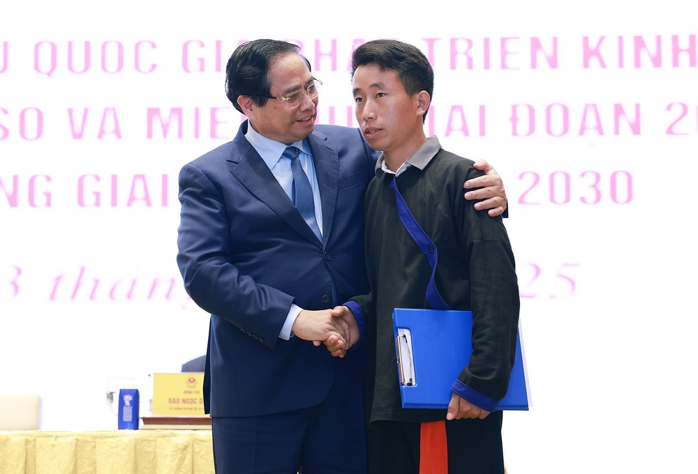 Thủ tướng Phạm Minh Chính: Huy động người dân vào cuộc phát triển kinh tế - xã hội vùng đồng bào dân tộc thiểu số, miền núi - Ảnh 4.