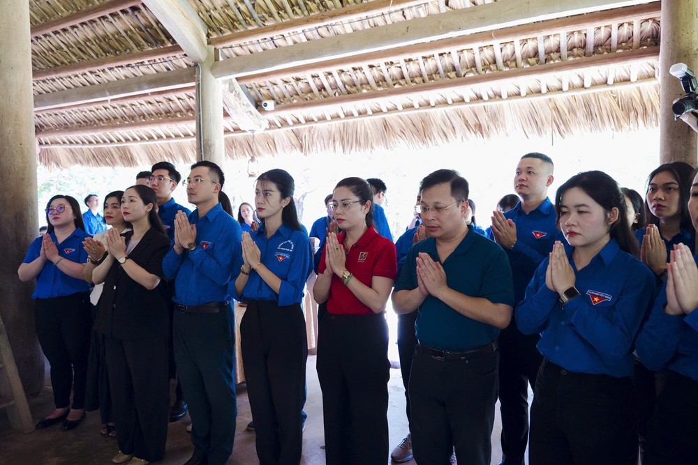 80 năm Quốc khánh: Rộn ràng mùa du lịch về nguồn - Ảnh 2.