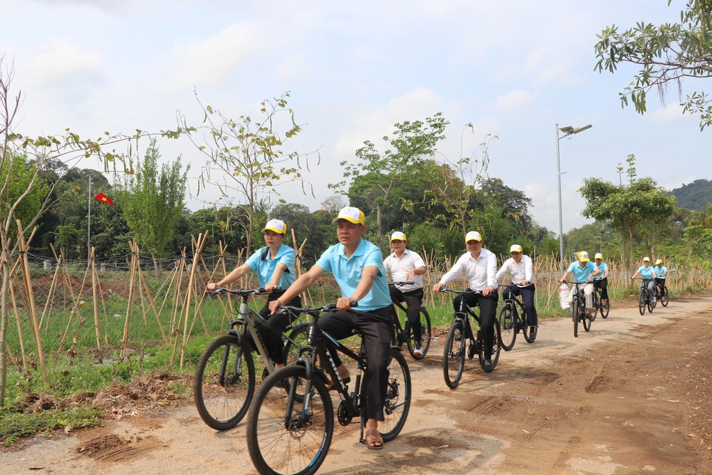 80 năm Quốc khánh: Rộn ràng mùa du lịch về nguồn - Ảnh 5.