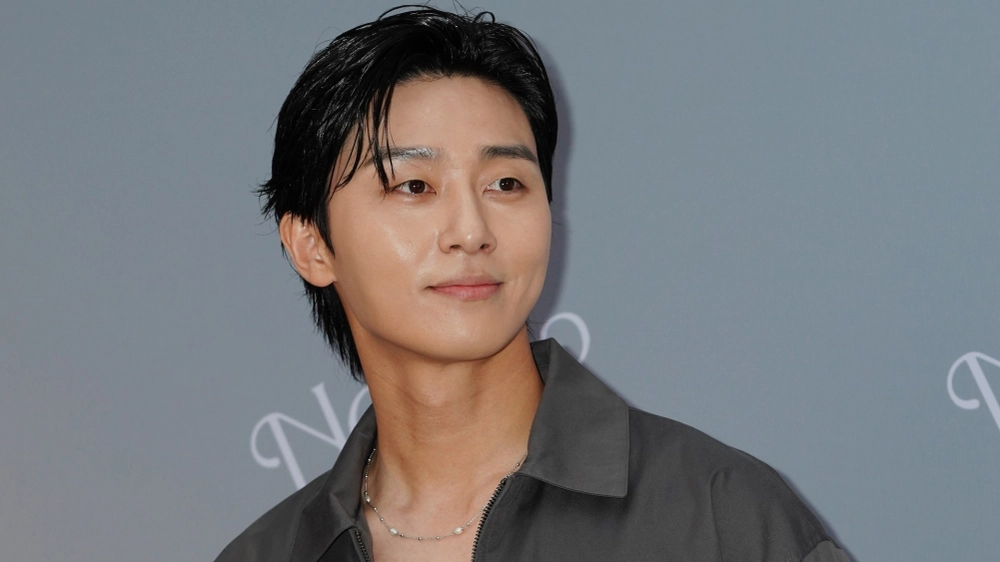 Park Seo Joon kỷ niệm 14 năm debut: Lan tỏa yêu thương với tấm lòng vàng - Ảnh 3.