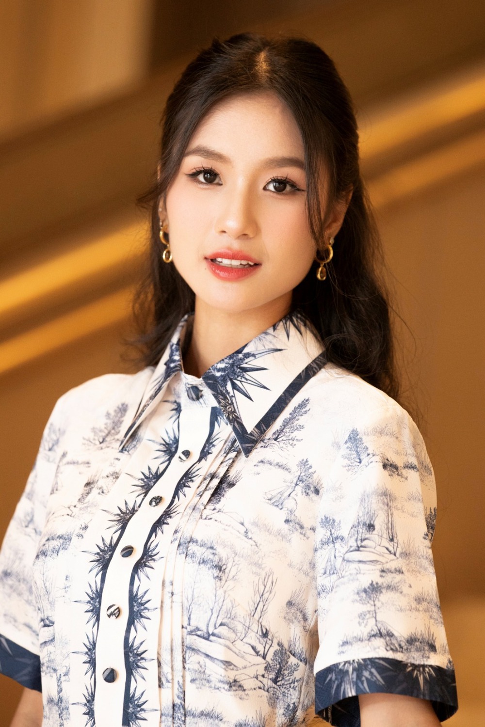 Hoa hậu Nguyễn Thanh Hà tham gia diễn đàn AI trong quảng cáo sáng tạo - Ảnh 1.
