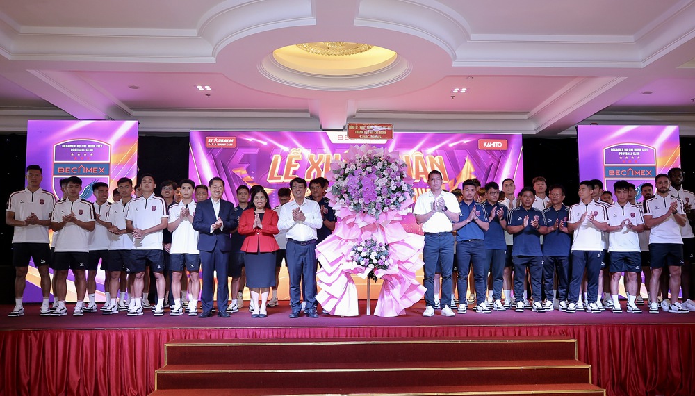 HLV Nguyễn Anh Đức quyết tâm đưa Becamex TP.HCM lọt Top 3 V-League 2025/26 - Ảnh 2.