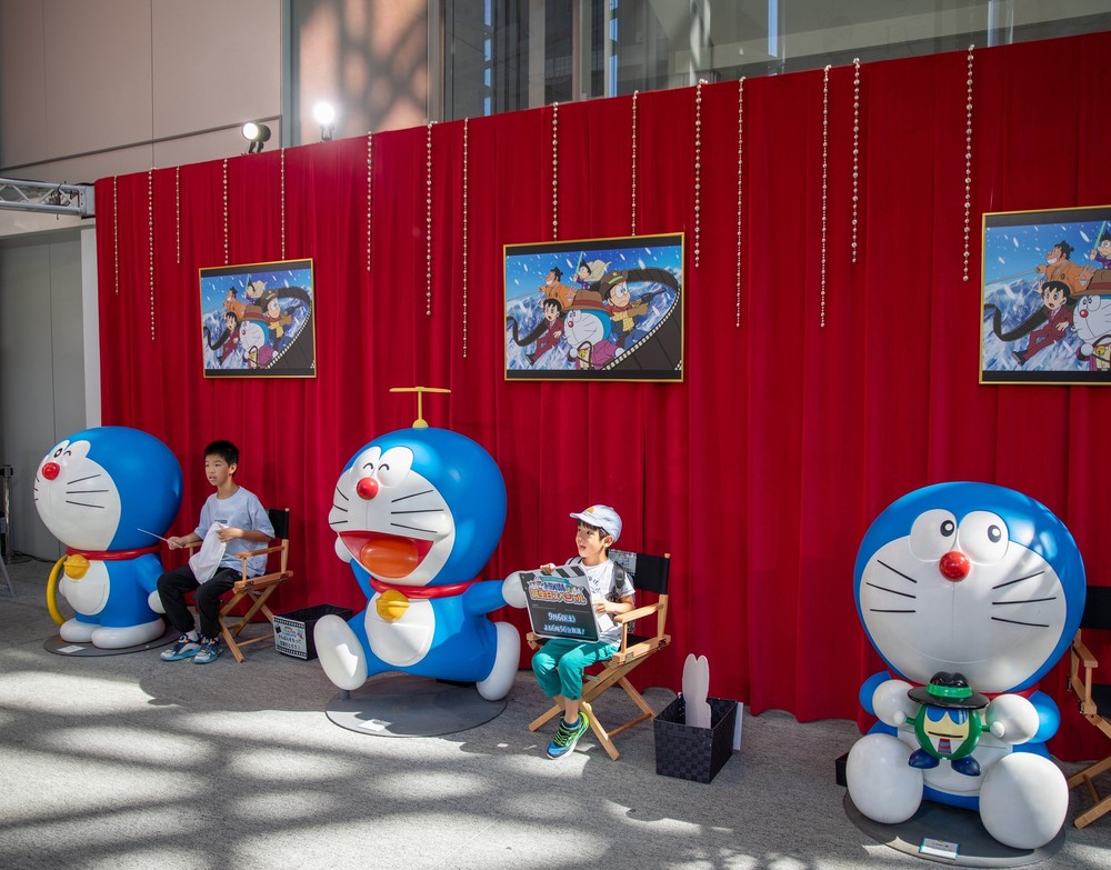 Đội quân Doraemon dễ thương &quot;đổ bộ&quot; Roppongi Hill sầm uất của Tokyo - Ảnh 10.