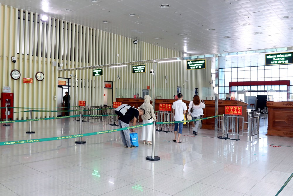 Phòng, chống dịch Chikungunya ngay từ cửa khẩu - Ảnh 3.