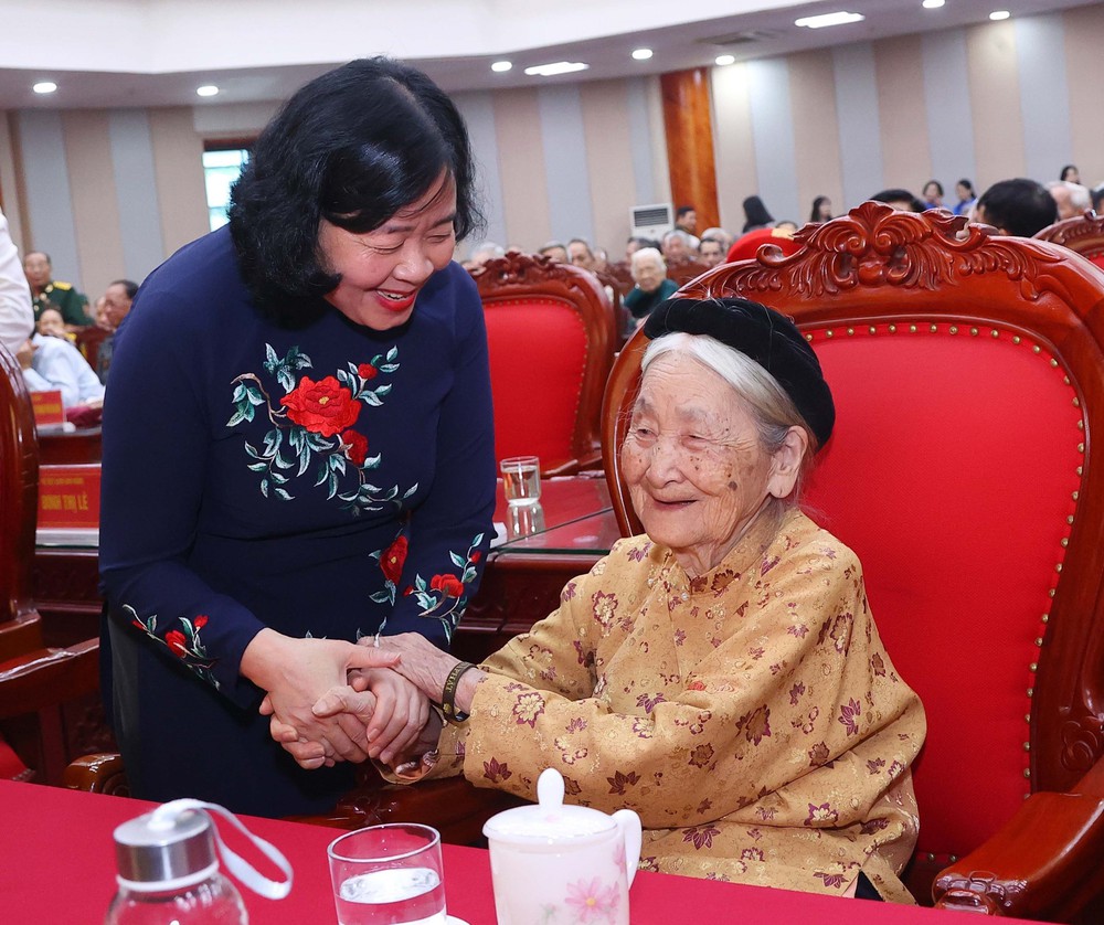 80 năm Quốc khánh: Hà Nội tri ân cán bộ lão thành cách mạng, người có công tiêu biểu - Ảnh 3.