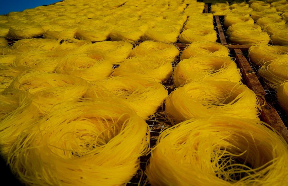Sức sống của làng nghề bún, bánh tráng hơn trăm năm tuổi An Thái - Ảnh 10.
