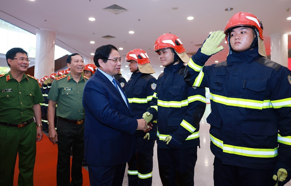 Thủ tướng dự Diễn đàn đối thoại với doanh nghiệp về PCCC và cứu nạn, cứu hộ - Ảnh 9.