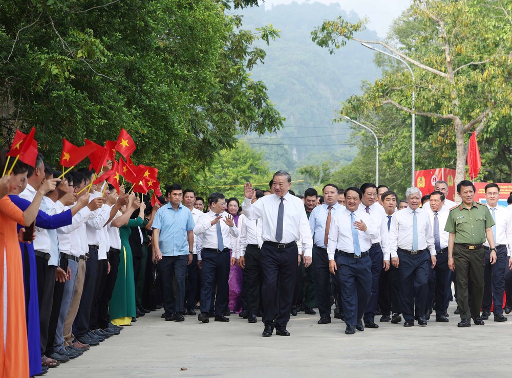 Tổng Bí thư Tô Lâm dự Ngày hội toàn dân bảo vệ an ninh Tổ quốc tại Tuyên Quang - Ảnh 1.