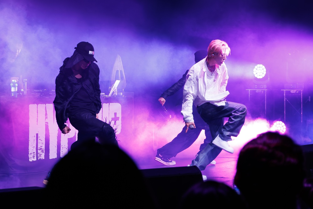 B.I hứa hẹn bùng nổ với fan tại The Last Parade Tour ở Việt Nam - Ảnh 3.