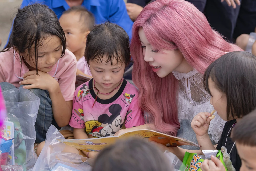 Trang Pháp ra mắt ca khúc đầy ý nghĩa “Mãi là người Việt Nam&quot; - Ảnh 3.