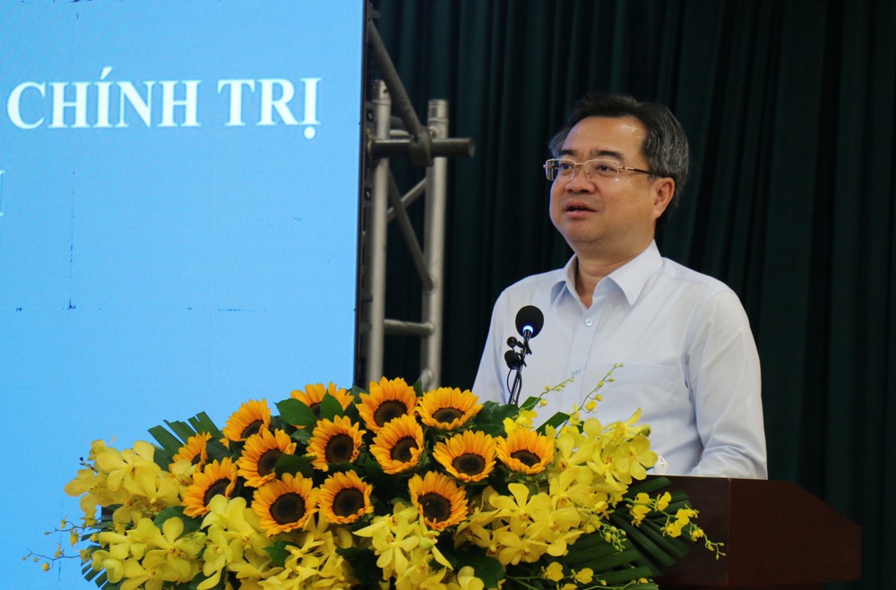 Văn nghệ sĩ góp ý dự thảo Báo cáo chính trị Đại hội Đảng bộ Thành phố Hồ Chí Minh - Ảnh 4.