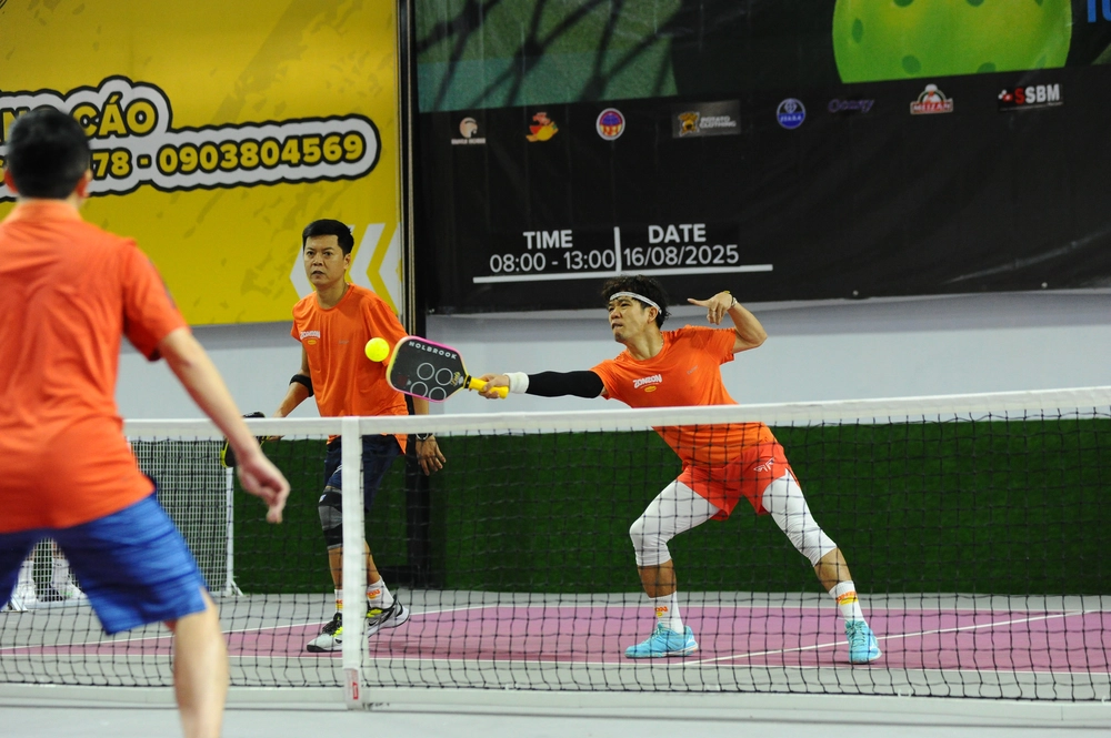 Tôn vinh những nhà vô địch đầu tiên của Giải Pickleball báo Thể thao và Văn hóa - Ảnh 2.