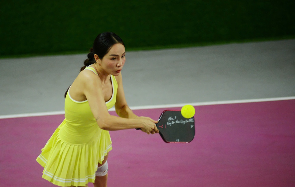 Khai mạc Giải pickleball báo Thể thao và Văn hoá 2025: Nghệ sĩ và vận động viên cùng &quot;cháy&quot; trên sân - Ảnh 7.