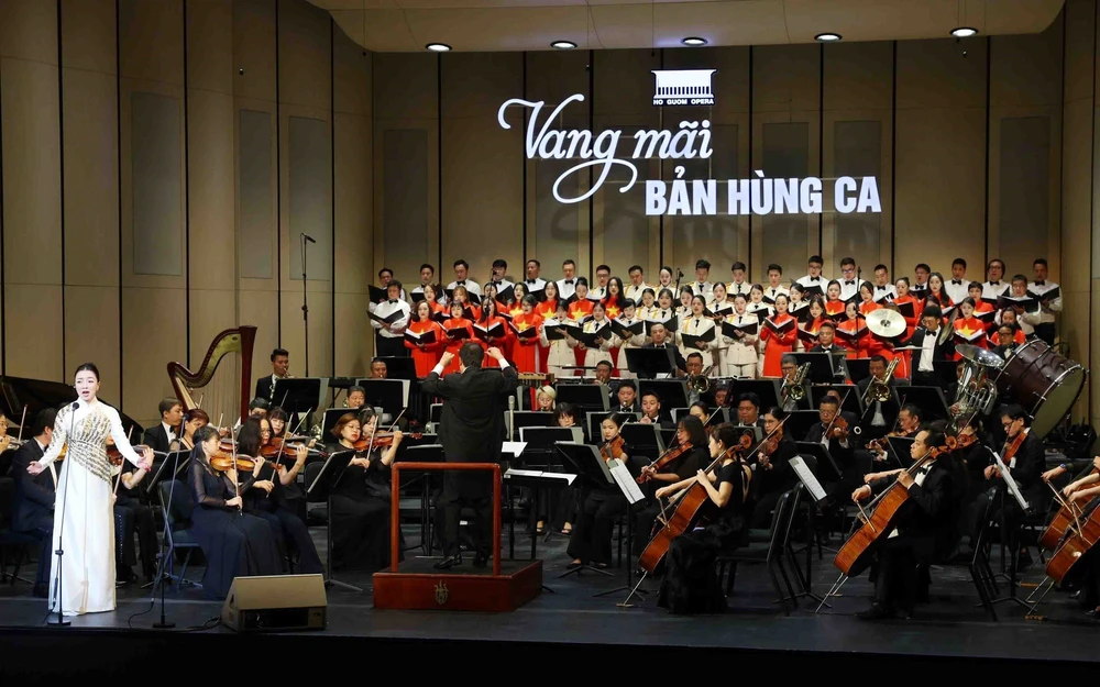 vnapotalbocongantochucchuongtrinhnghethuatvangmaibanhungca8215770-17553573011141668249648.jpg
