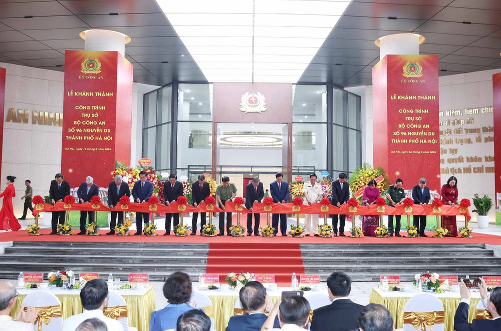 Khánh thành Trụ sở Bộ Công an tại số 96 Nguyễn Du, phường Cửa Nam, thành phố Hà Nội - Ảnh 3.