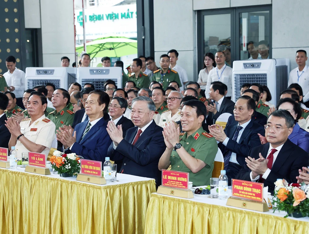 Khánh thành Trụ sở Bộ Công an tại số 96 Nguyễn Du, phường Cửa Nam, thành phố Hà Nội - Ảnh 2.