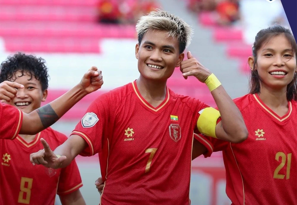 Ngôi sao thi đấu ở nước ngoài tỏa sáng, Myanmar loại Thái Lan, lọt vào chung kết giải Đông Nam Á - Ảnh 1.
