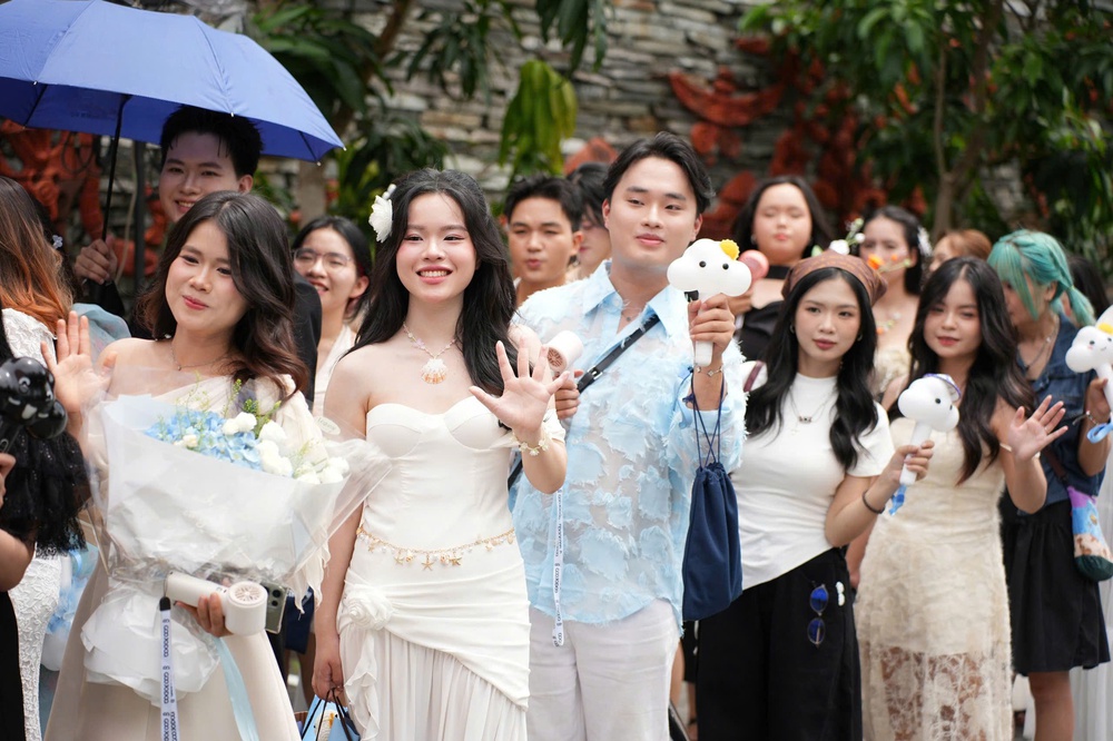Sơn Tùng M-TP tỏa sáng trong ánh hoàng hôn Đà Nẵng tại SKYMEET #3 - Ảnh 2.