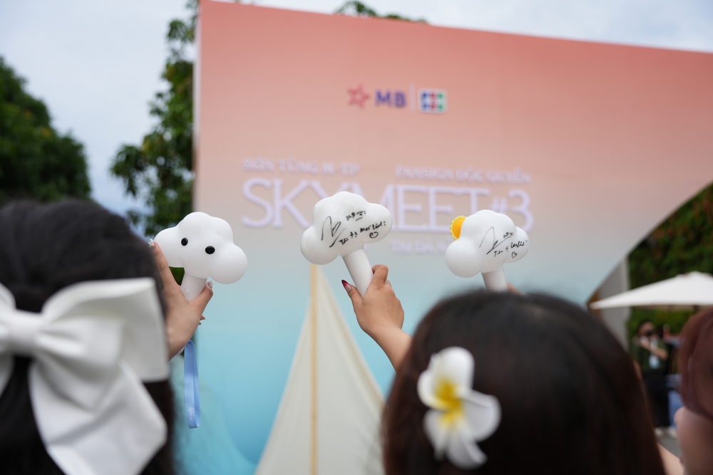 Sơn Tùng M-TP tỏa sáng trong ánh hoàng hôn Đà Nẵng tại SKYMEET #3 - Ảnh 6.