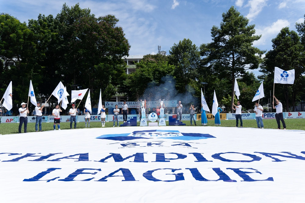 Hơn 1000 cầu thủ dự Ngày hội bóng Đá BKA Champions League 2025 - Ảnh 1.
