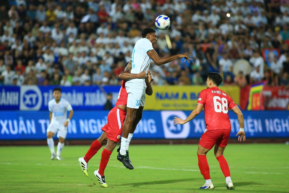 Ứng viên vô địch khởi đầu chật vật ở V-League 2025/26 - Ảnh 3.