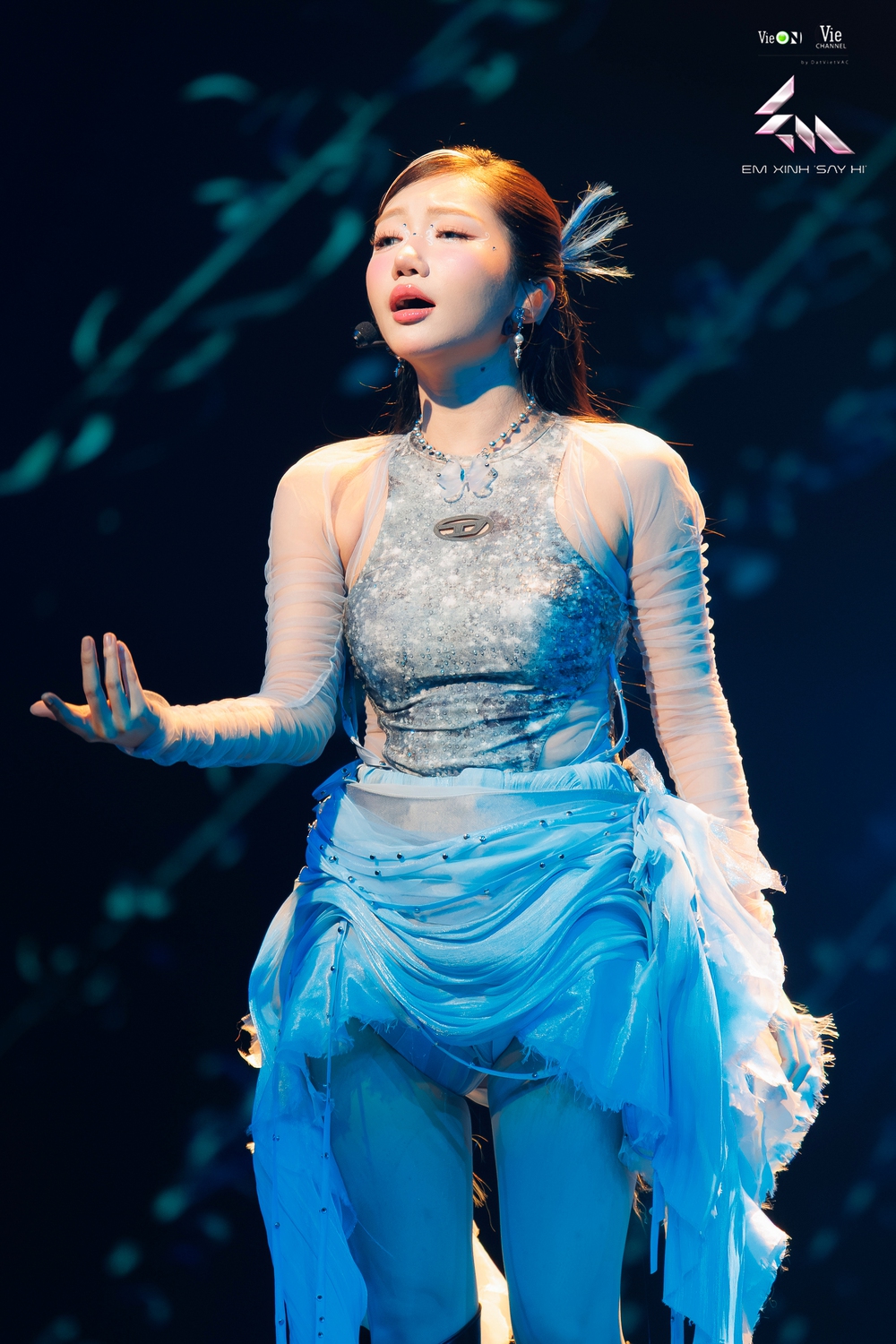 Bích Phương bùng nổ, Châu Bùi bày tỏ tình cảm với Binz trong chung kết “Em xinh” - Ảnh 3.