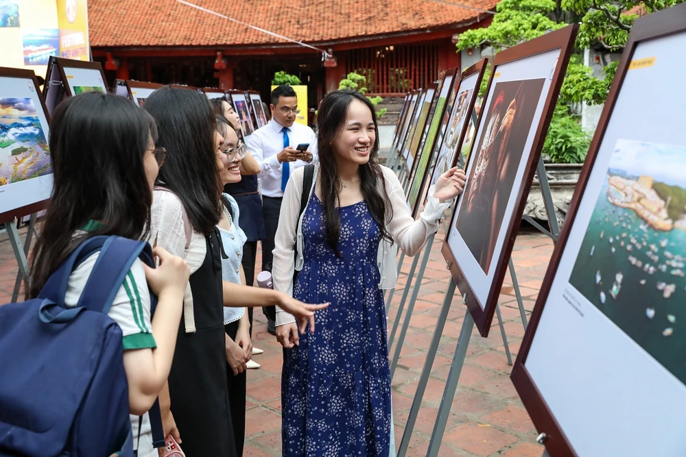 Khai mạc và trao giải thưởng Festival Nhiếp ảnh trẻ 2025 - Ảnh 12.