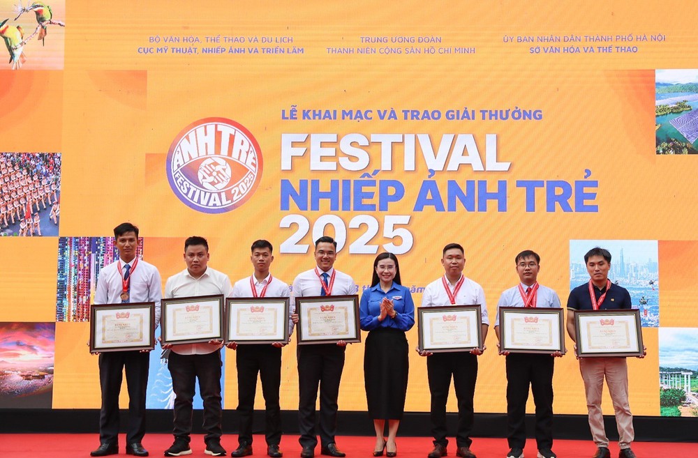 Khai mạc và trao giải thưởng Festival Nhiếp ảnh trẻ 2025 - Ảnh 8.