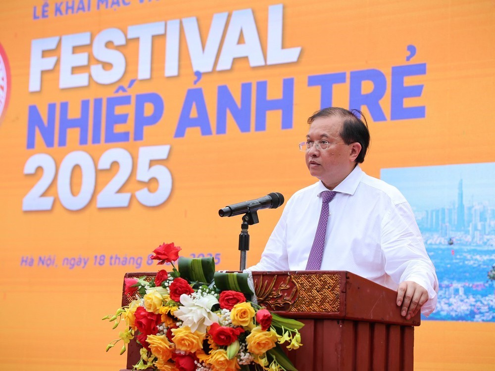 Khai mạc và trao giải thưởng Festival Nhiếp ảnh trẻ 2025 - Ảnh 2.