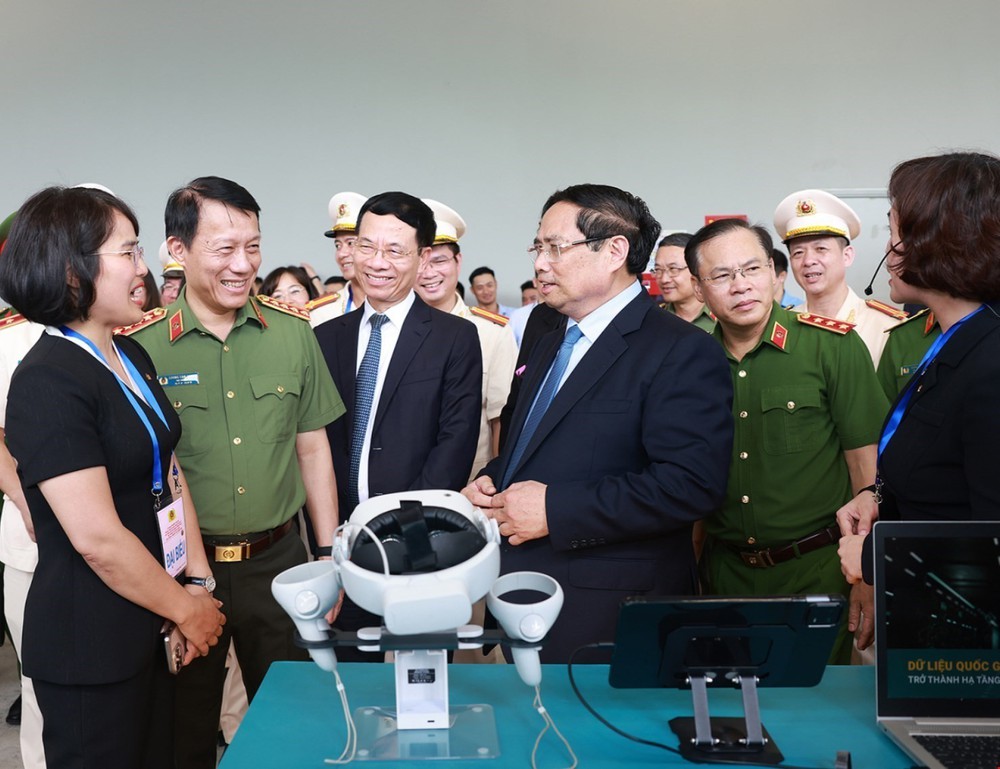 Thủ tướng phê duyệt Chiến lược dữ liệu tại Trung tâm dữ liệu quốc gia - Ảnh 2.