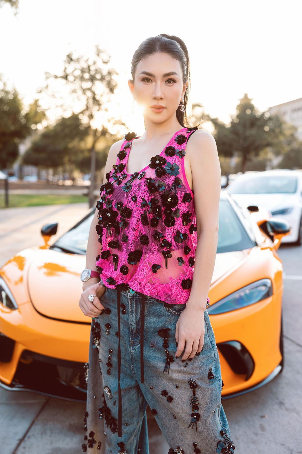 Fashionista Châu Lê Thu Hằng diện thiết kế trong BST Cruise 25 của VUNGOC&SON - Ảnh 4.