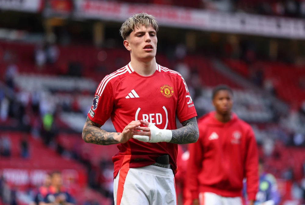 Tin chuyển nhượng 19/8: MU cứng rắn vụ Garnacho, AC Milan xác nhận quan tâm Rasmus Hojlund - Ảnh 1.