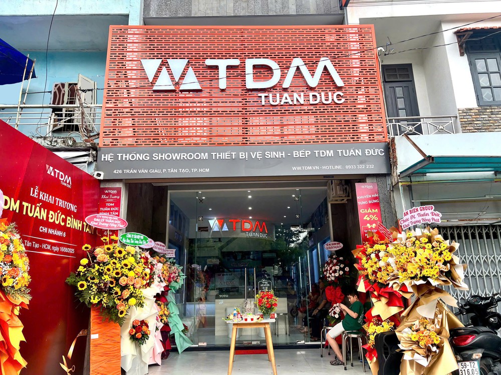 Hệ thống showroom thiết bị vệ sinh – bếp TDM Tuấn Đức khai trương chi nhánh 6 tại Bình Tân, TP.HCM  - Ảnh 1.