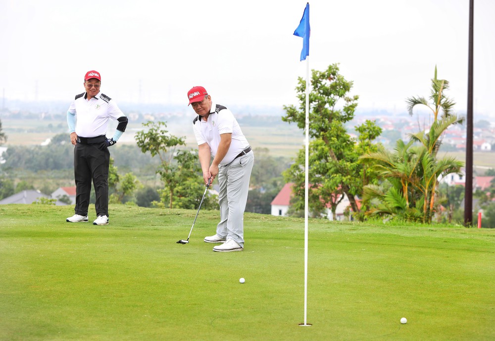 Du lịch golf Việt Nam hướng tới doanh thu 1 tỷ USD - Ảnh 3.
