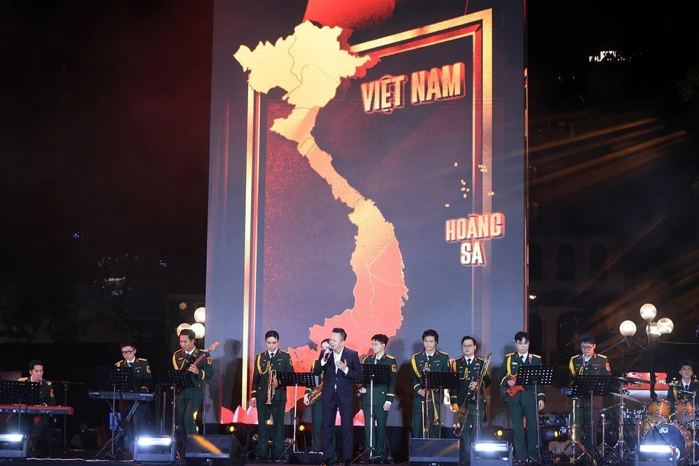 Chương trình nghệ thuật &quot;Ngày hội bình yên&quot;  - Ảnh 4.
