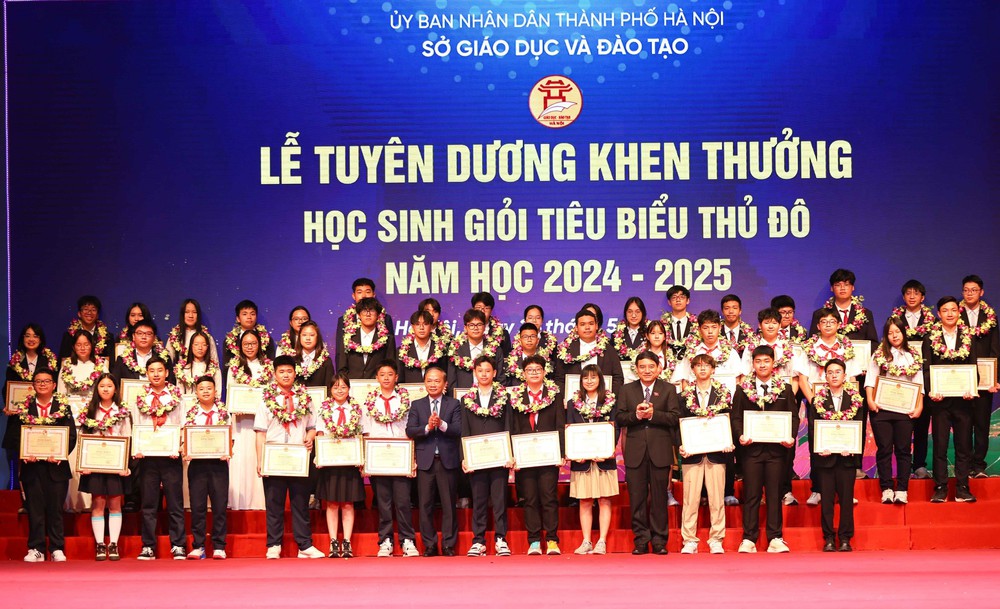 Hà Nội - từ thắng lợi của cuộc khởi nghĩa giành chính quyền 19/8/1945 đến trung tâm chính trị, kinh tế, văn hóa của cả nước - Ảnh 7.