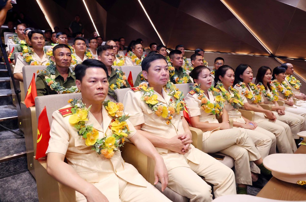 80 năm Công an nhân dân Việt Nam - với sự nghiệp xây dựng và phát triển kinh tế - xã hội của đất nước - Ảnh 6.