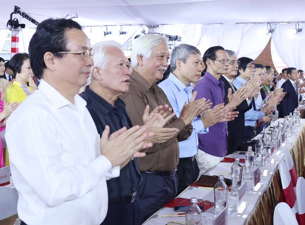 Tổng Bí thư và Thủ tướng dự Lễ khánh thành, khởi công các dự án, công trình chào mừng 80 năm Quốc khánh 2/9 - Ảnh 9.