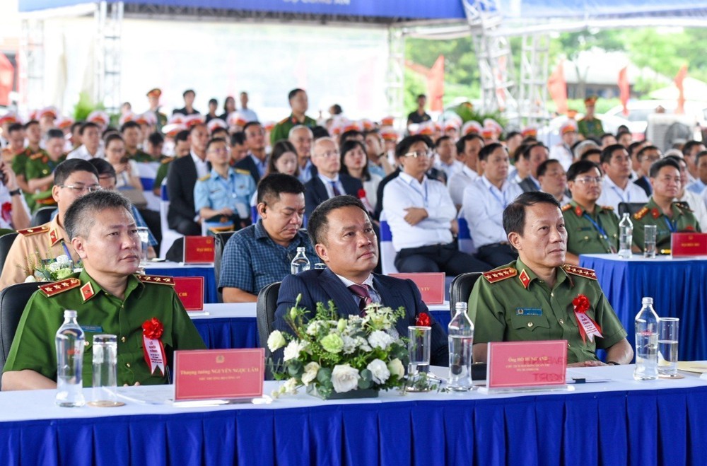 Xây dựng Cảng hàng không quốc tế Gia Bình trở thành một trong mười sân bay đẹp và thân thiện nhất thế giới - Ảnh 1.