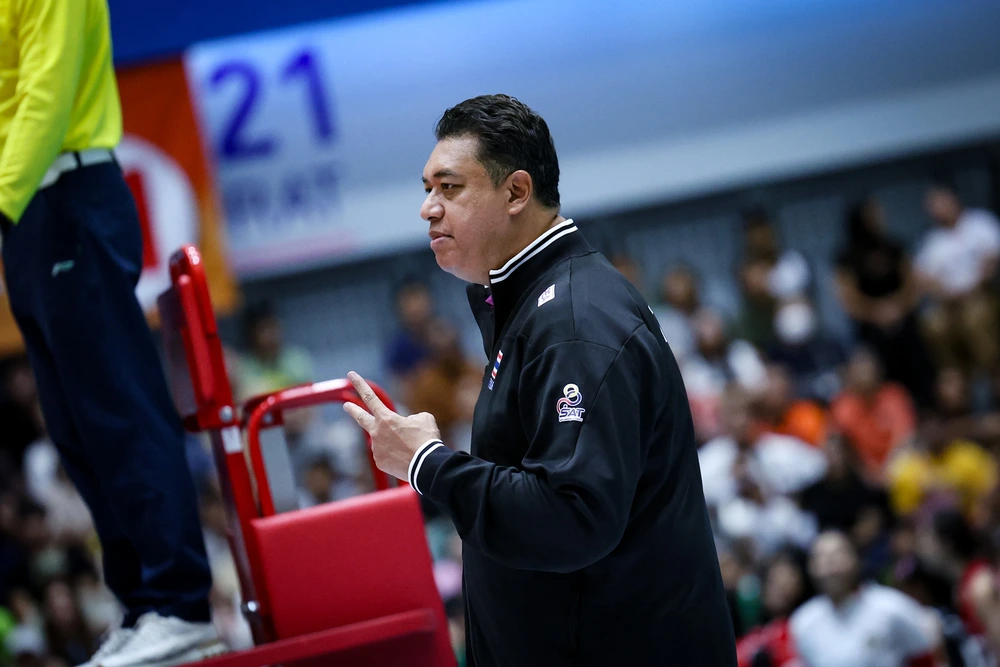 HLV Thái Lan 6 lần vô địch SEA Games nói một điều khi đối đầu Thanh Thúy, Bích Tuyền ở chung kết SEA V.League - Ảnh 1.