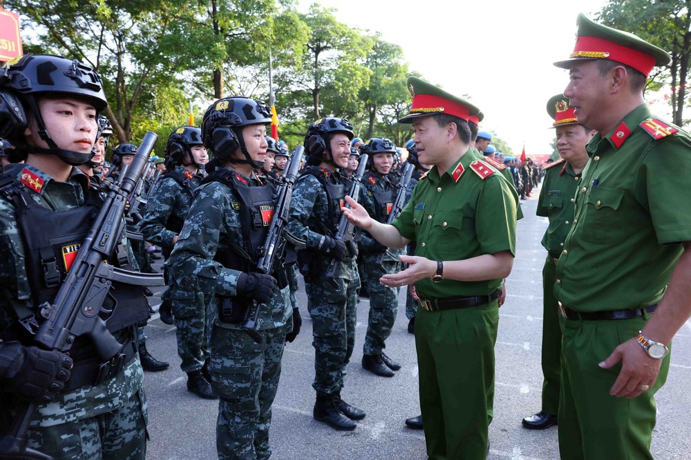 Lực lượng Công an hợp luyện, sẵn sàng cho diễu binh, diễu hành Kỷ niệm 80 năm Cách mạng tháng Tám và Quốc khánh 2/9 - Ảnh 3.