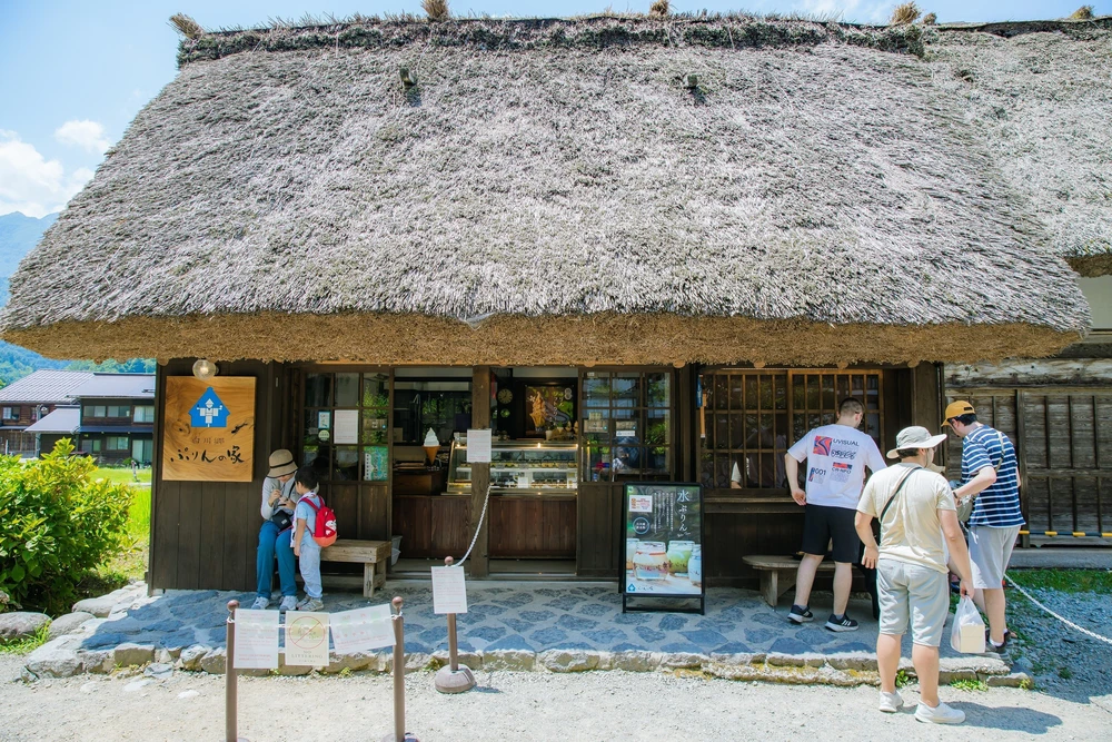 Shirakawago và Gokayama - nét đẹp cổ kính giữa núi rừng Nhật Bản - Ảnh 13. Shirakawago và Gokayama - nét đẹp cổ kính giữa núi rừng Nhật Bản - Ảnh 13.