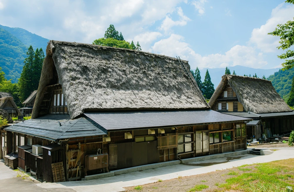 Shirakawago và Gokayama - nét đẹp cổ kính giữa núi rừng Nhật Bản - Ảnh 8. Shirakawago và Gokayama - nét đẹp cổ kính giữa núi rừng Nhật Bản - Ảnh 8.