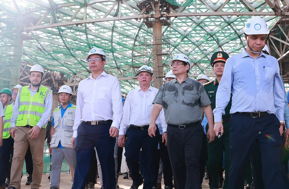 Thủ tướng kiểm tra tiến độ thi công Cảng hàng không quốc tế Long Thành - Ảnh 7.