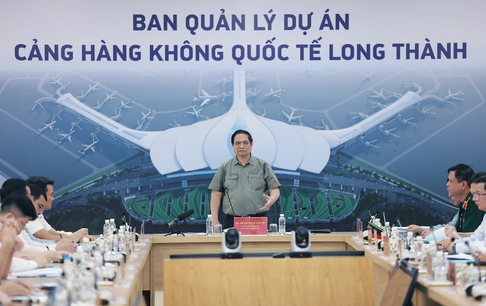 Thủ tướng kiểm tra tiến độ thi công Cảng hàng không quốc tế Long Thành - Ảnh 1.
