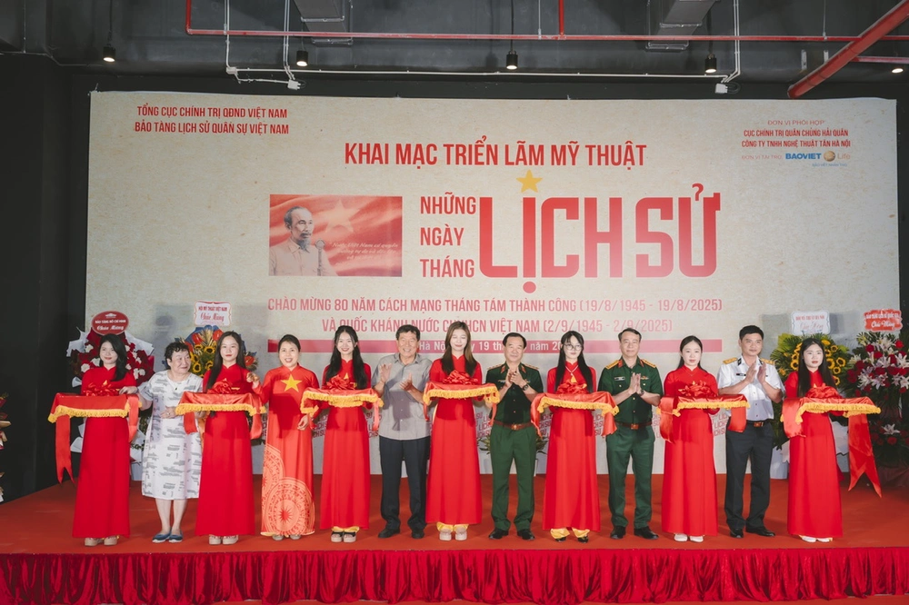 Triển lãm 'Những ngày tháng lịch sử' - Dấu ấn 80 năm mỹ thuật hào hùng của dân tộc - Ảnh 1.