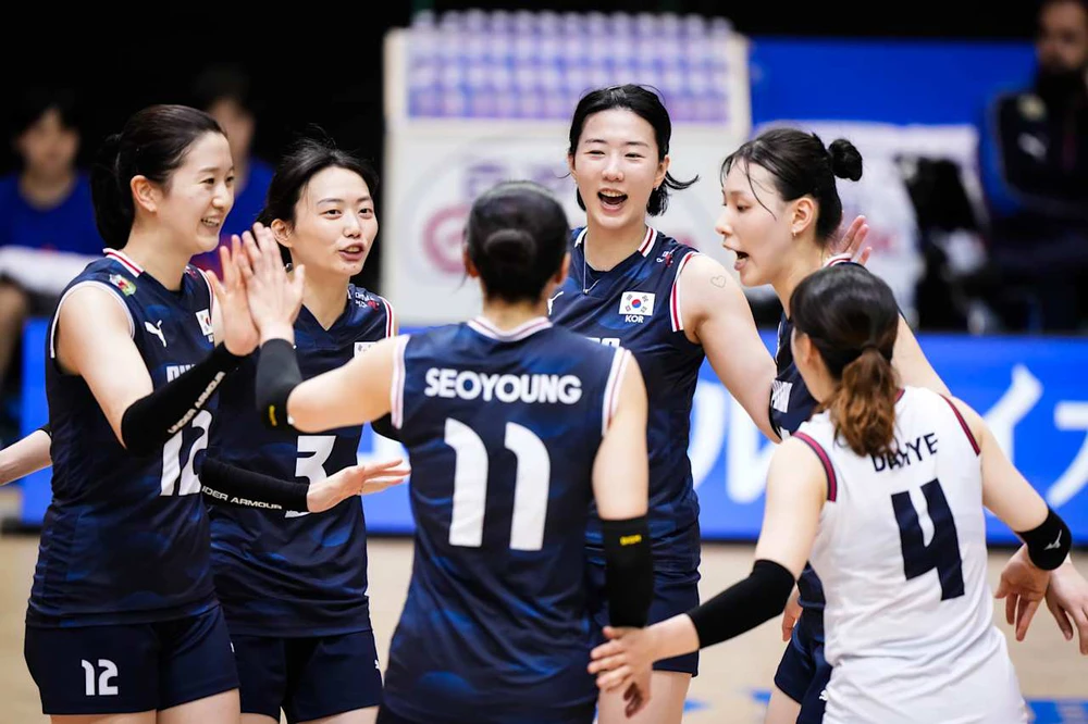 Tuyển Hàn Quốc từng bị Việt Nam đánh bại ở giải vô địch Châu Á 2023 nhưng vẫn gây khó dễ cho tuyển Ba Lan ở VNL 2025, liệu tuyển Việt Nam có làm được điều tương tự trước Ba Lan hay không?